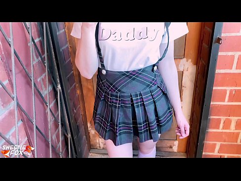 ❤️ Schoolgirl sûget har lul djip en neukt ynstee fan klassen. ❤ Porno by wy ❌❤