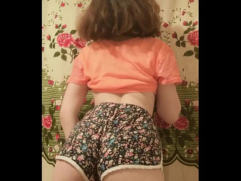 ❤️ Sexy jonge babe dy't har koarte broek op 'e kamera útstrielet ❤ Porno by wy ❌❤
