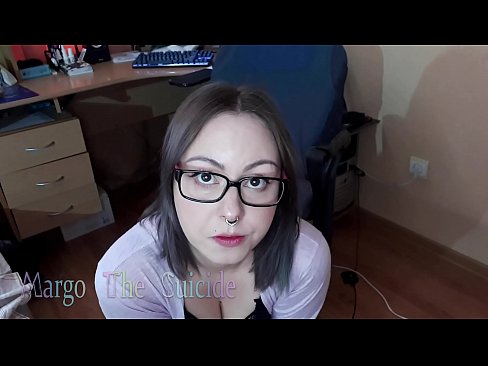 ❤️ Sexy famke mei bril sûget dildo djip op kamera ❤ Porno by wy ❌❤